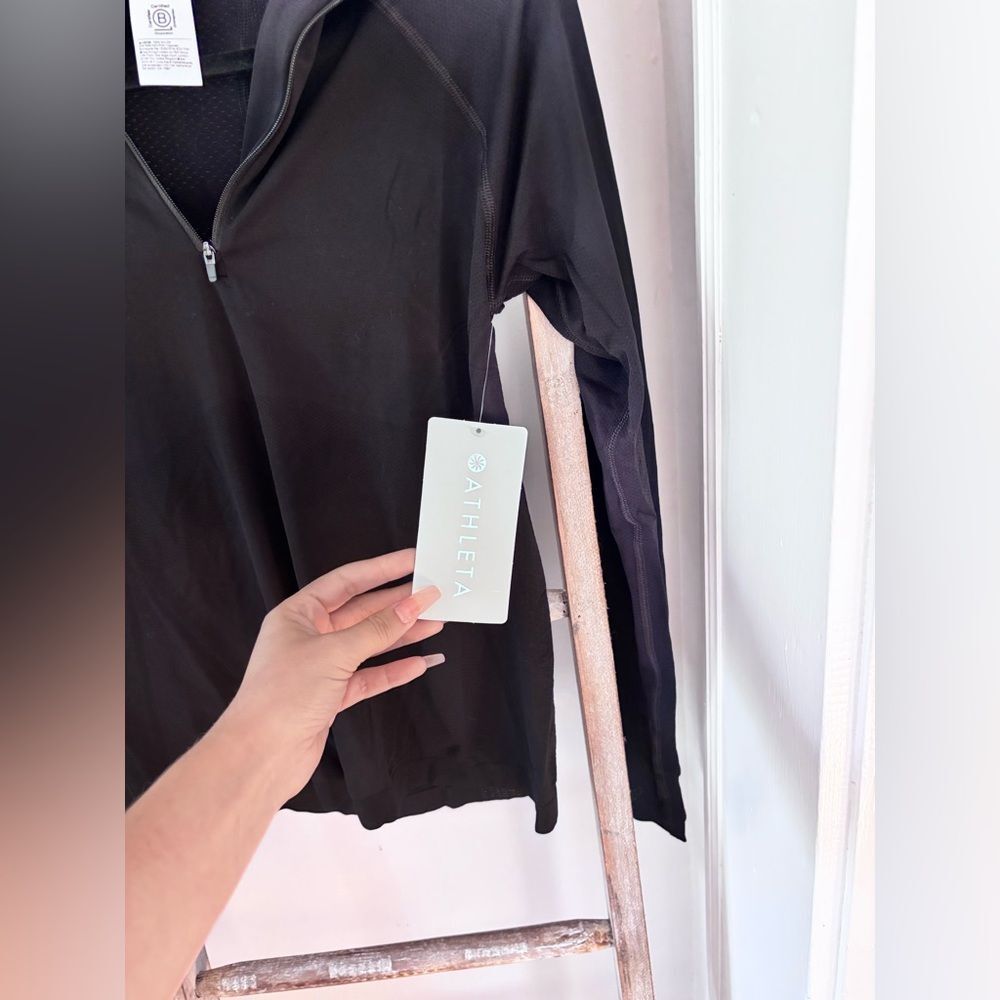 NEW Athleta Black Momentum Seamless Half Zip - Picture 7 of 8